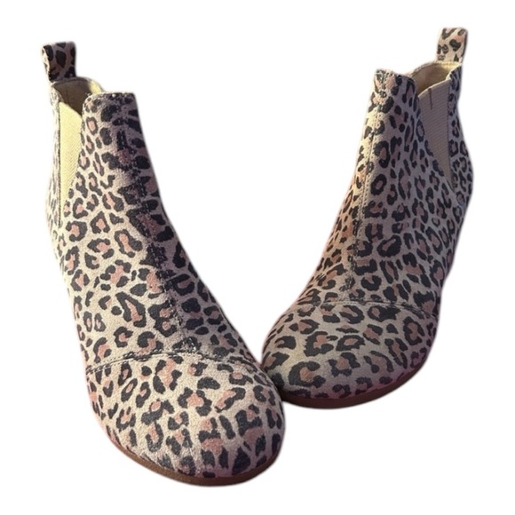 TOMS Kelsey Leopard Print Wedge Ankle Booties - Size 8.5 - Chic & Comfortable - Picture 1 of 7